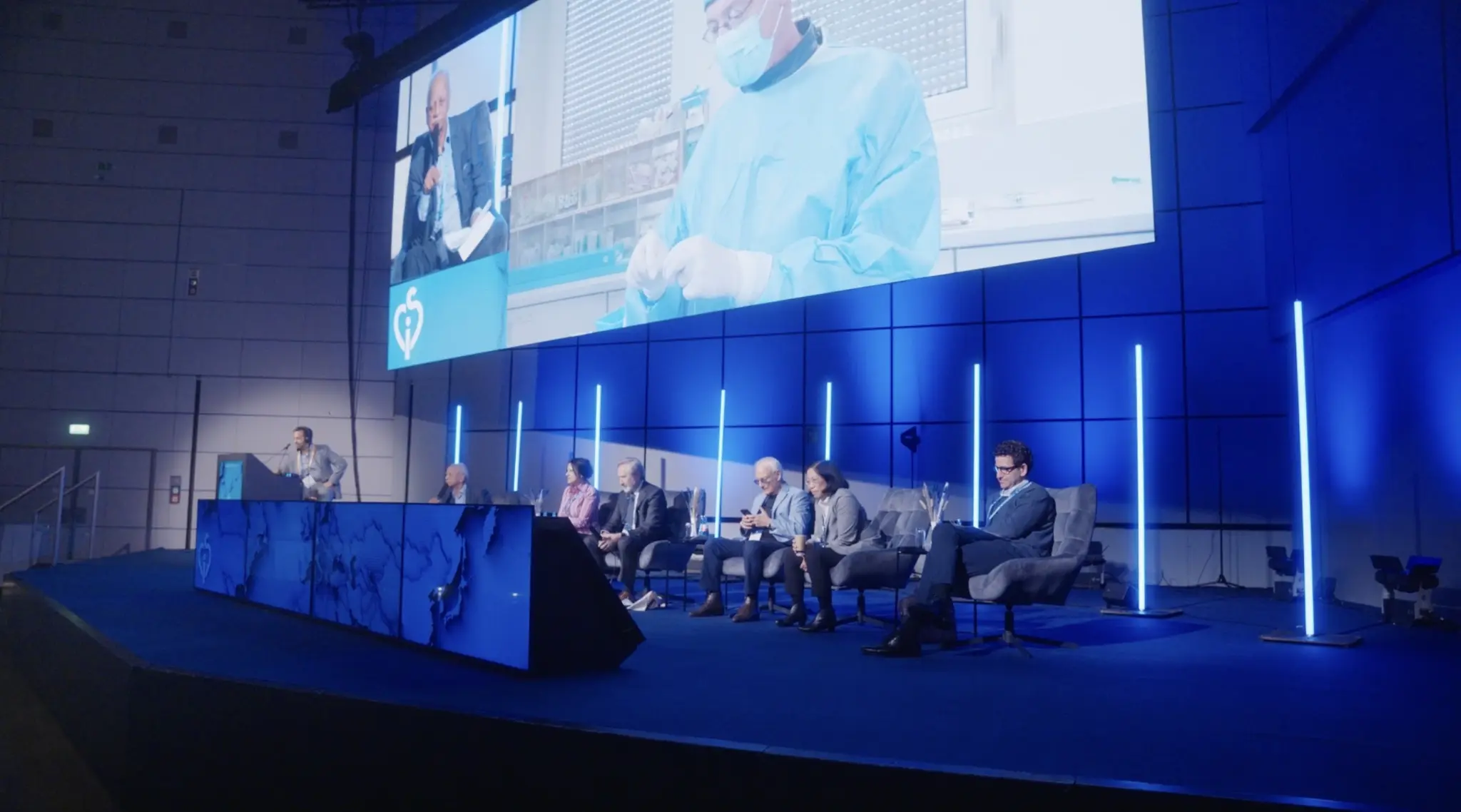 Panel auf einem Fachkongress für ästhetische Medizin